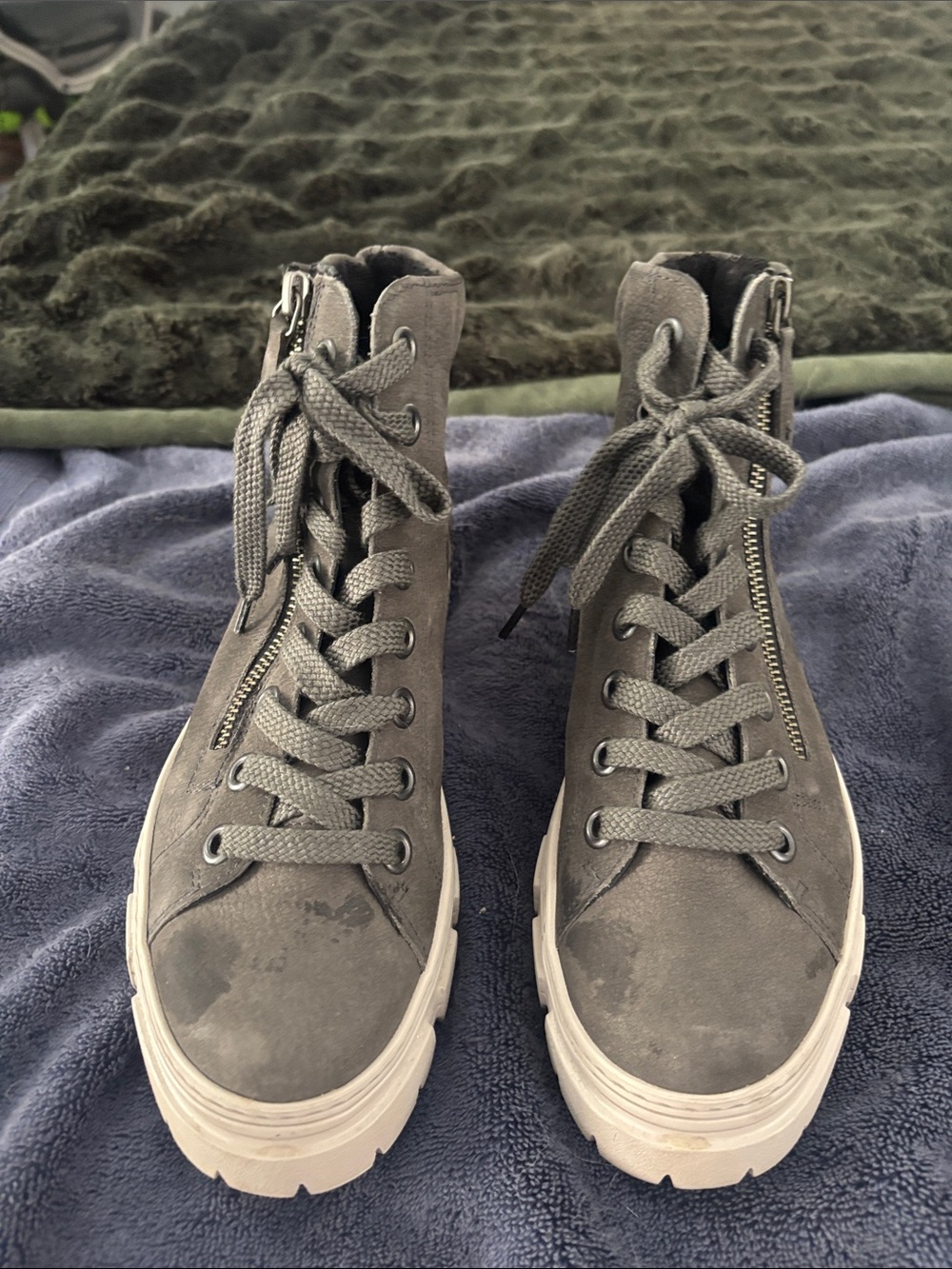 Paul Green Gray Lace-Up High-Top Boots with Side Zipper